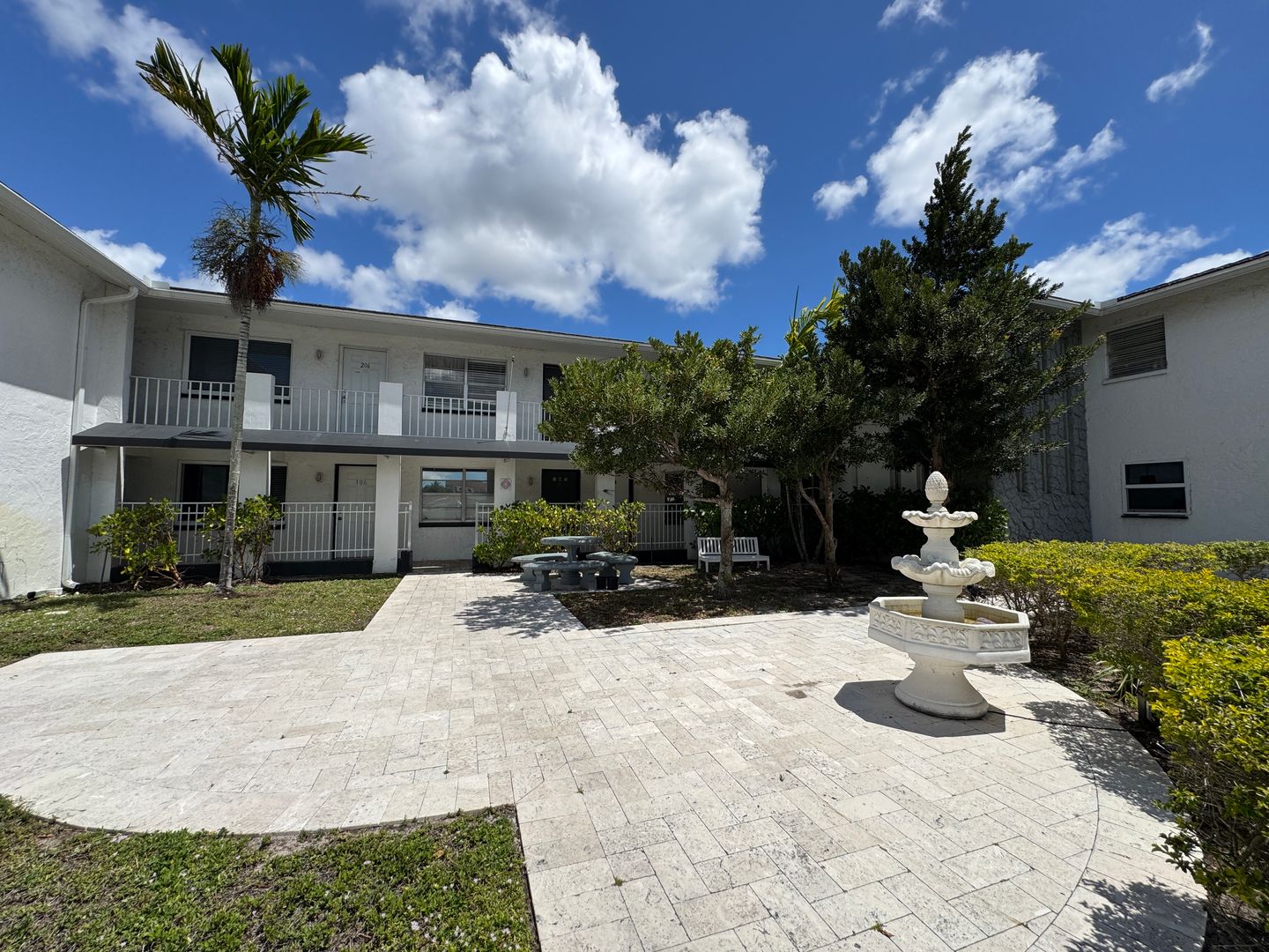 Cape Coral Apartment: 3817 Del Prado Blvd S