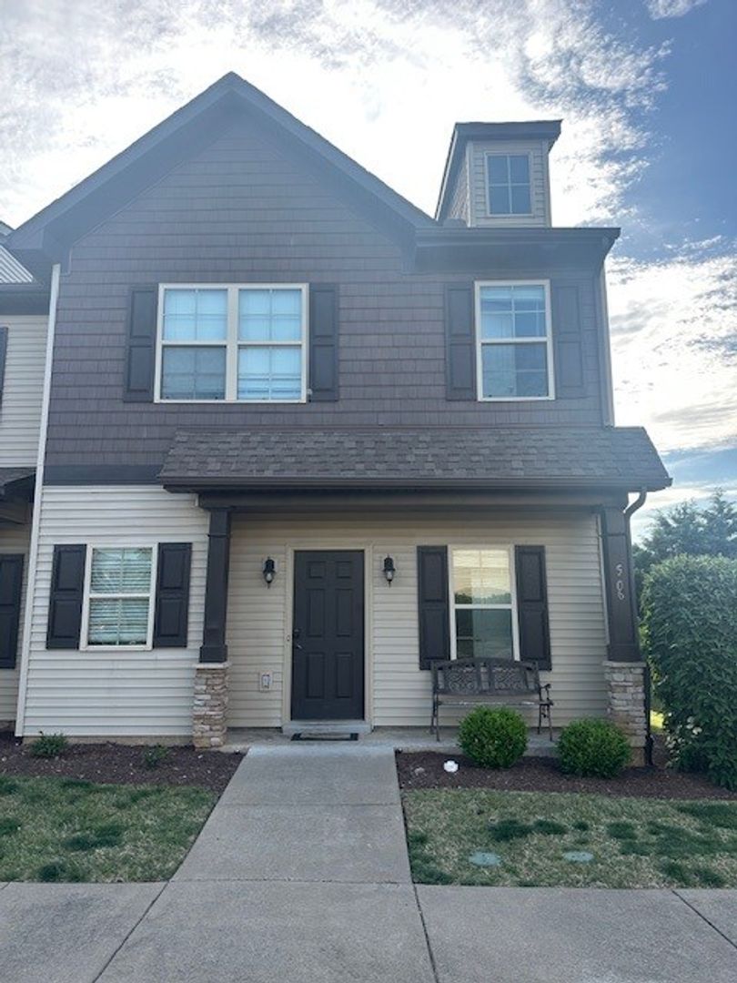 Murfreesboro Townhome: 506 El Dorado Dr.