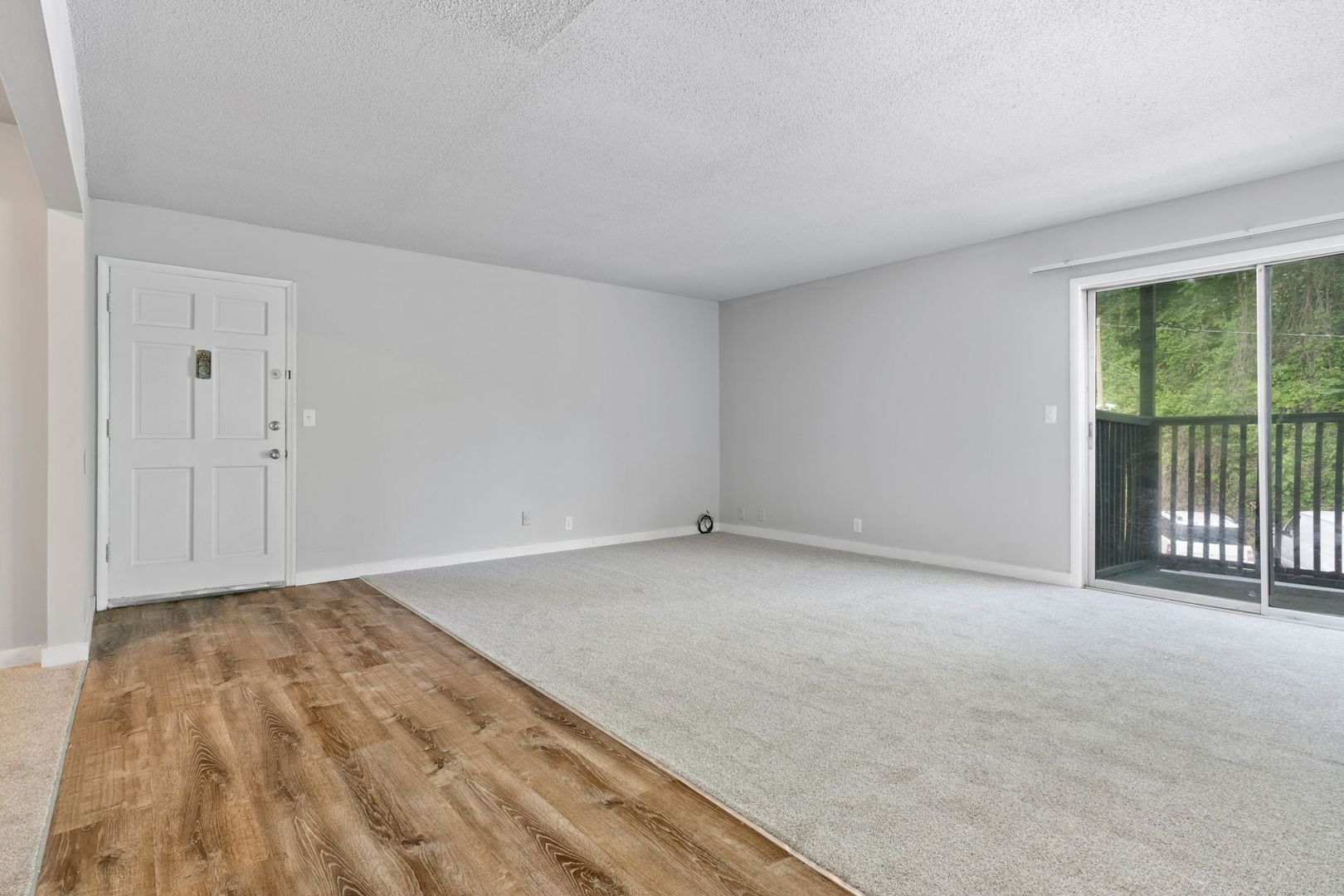 Rossville Apartment: 1591 Park City Road