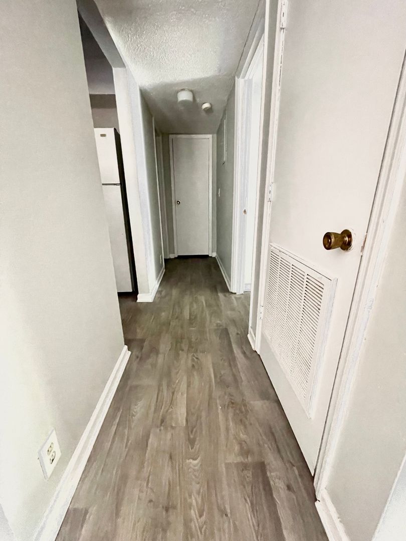 Woodland Apartments 3 of 12