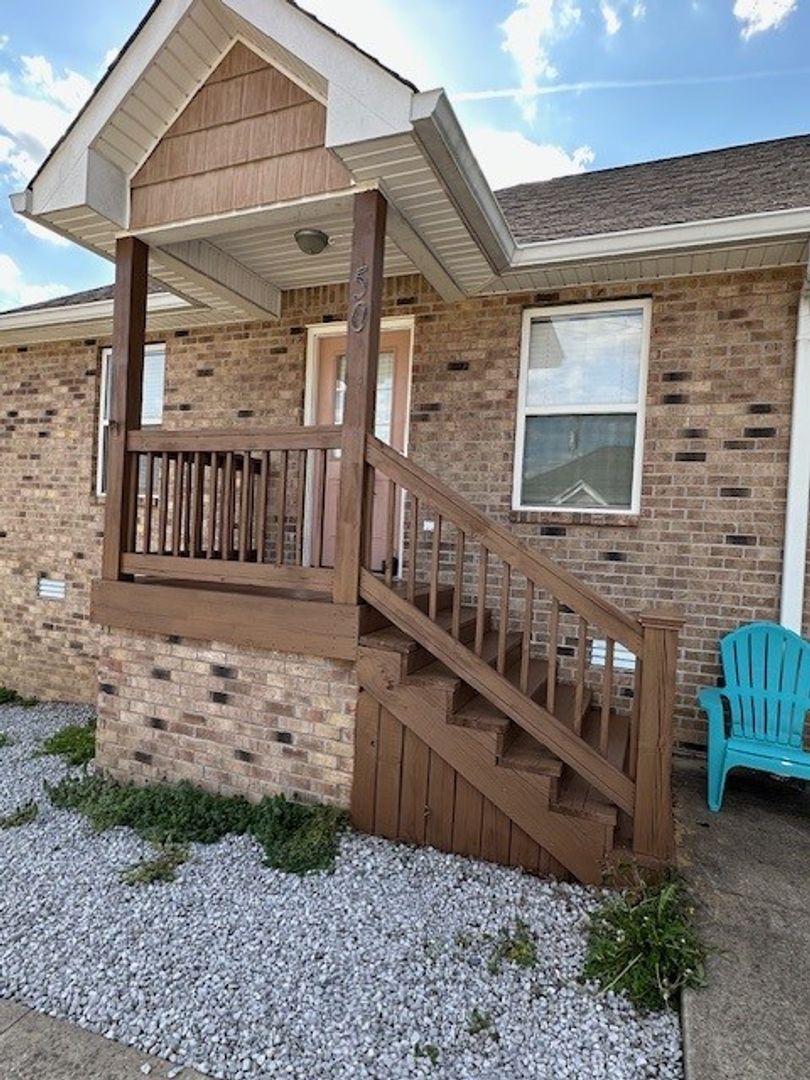 Hartsville Apartment: 25-145 Shirley Lane