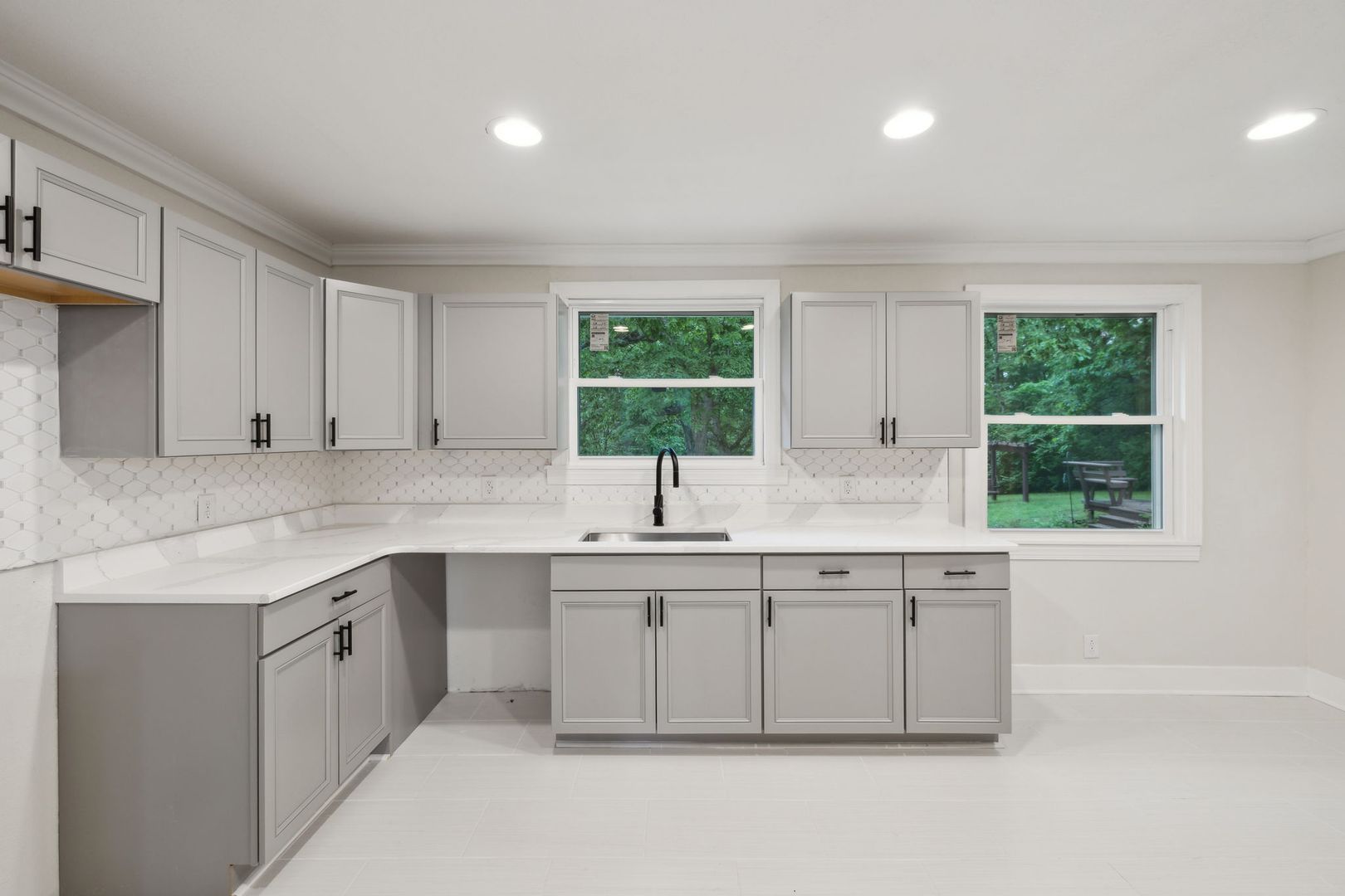 909 Plateau Pkwy 11 of 12