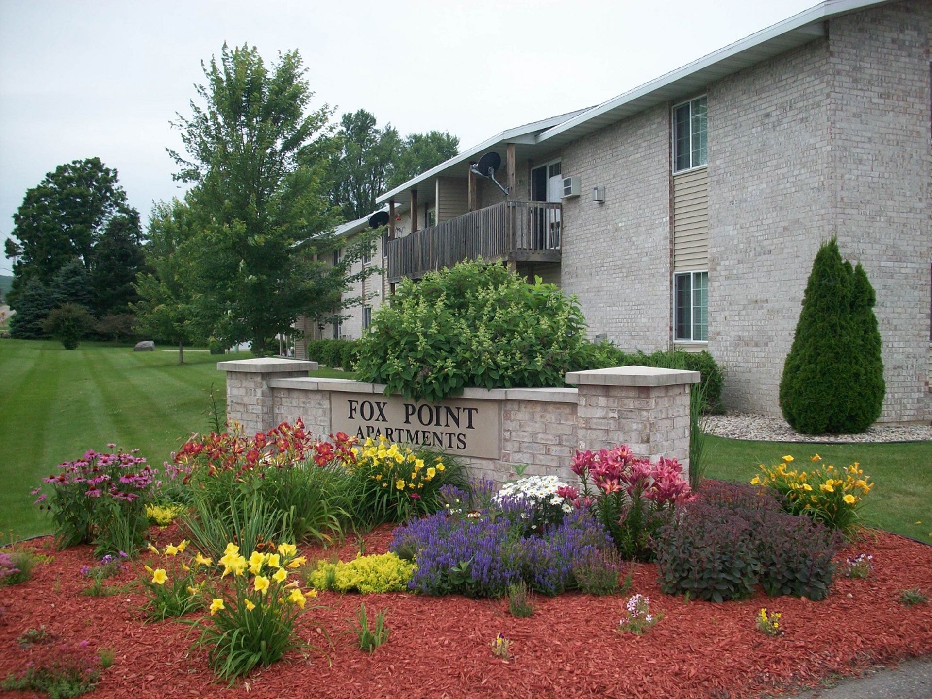 Fox Point Apartments, LLC | 1300 Walnut Street, Baraboo, WI 53913 ...