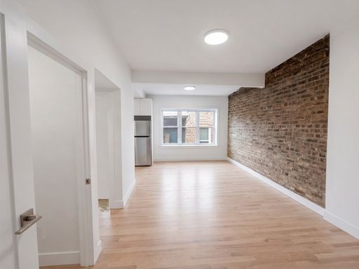 Brand New 2-Bed/1-Bath in the Heart of Wrigleyville – photo 1