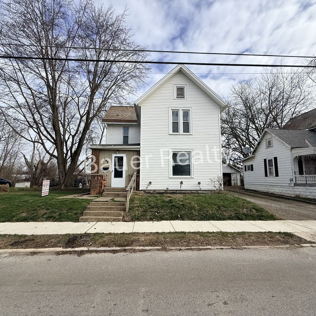 Ashland House: 442 E 4th Street