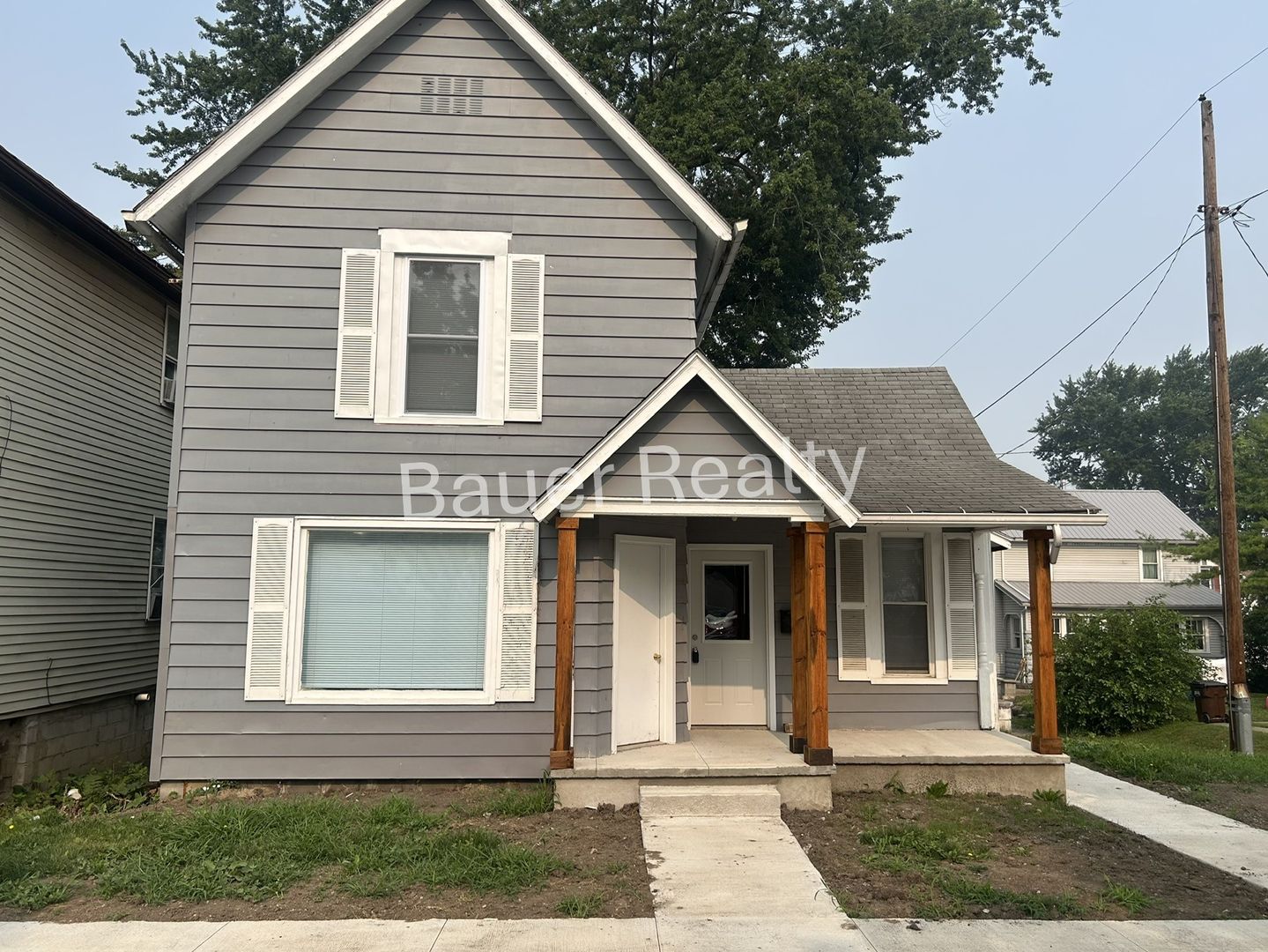 Willard Apartment: 114 Dale Avenue