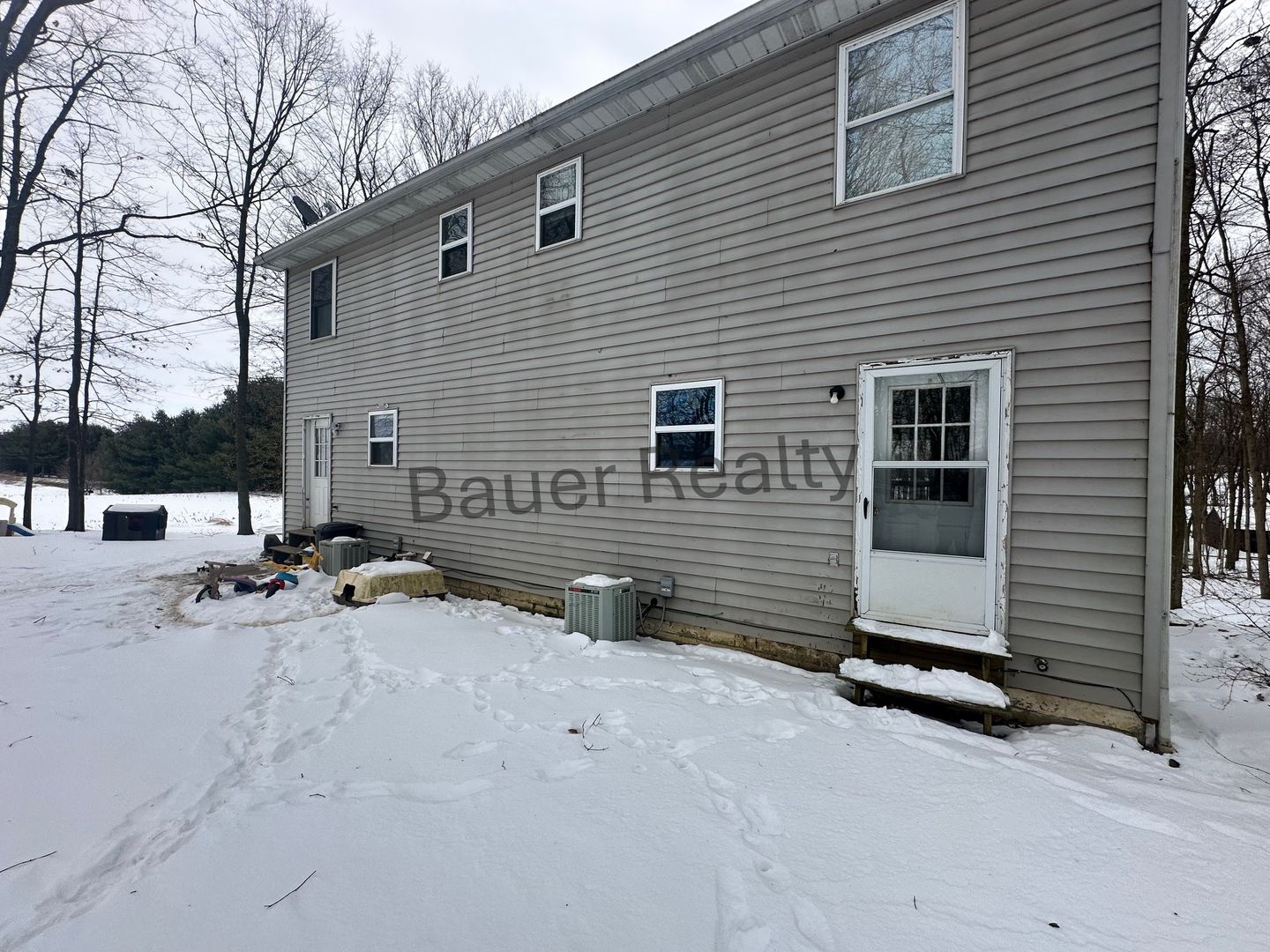 Jeromesville Apartment: 279 A Twp Rd 2150