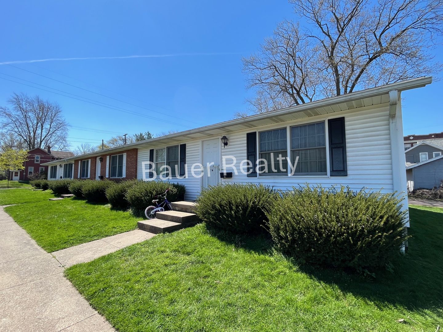 Ashland Apartment: 212 - 222 E Walnut Street