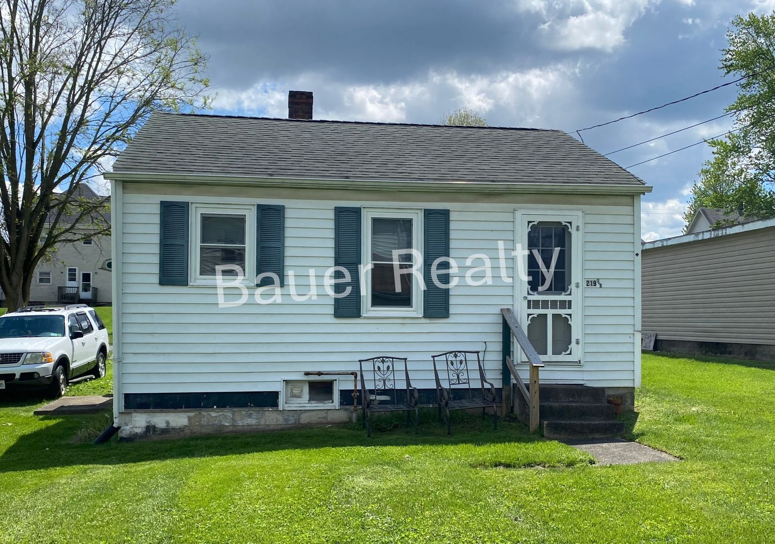 Ashland Apartment: 219-221 Vine Street