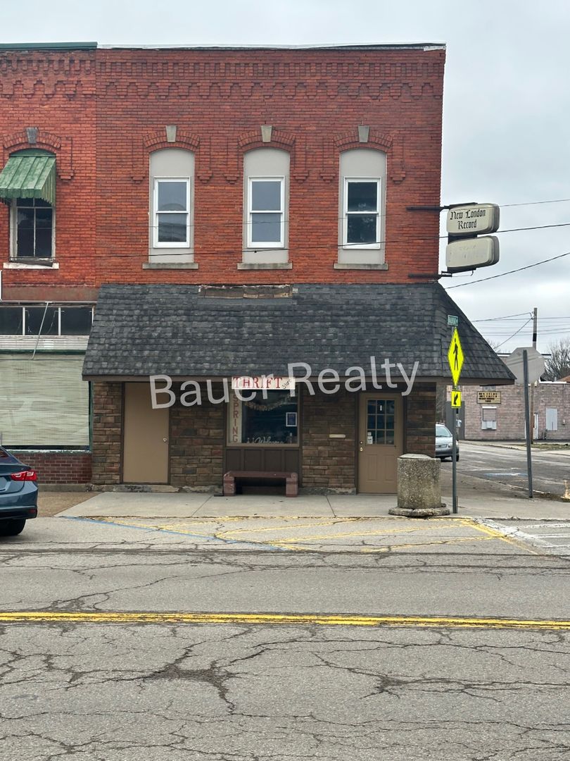 New London Apartment: 43 E Main St