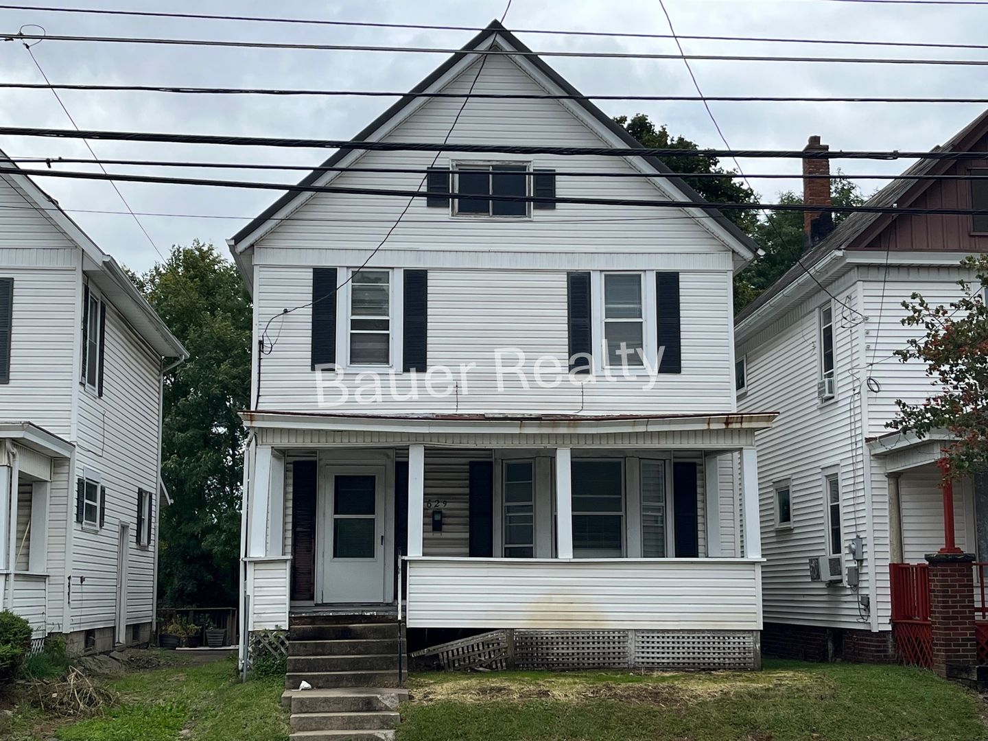 Ashland House: 629 Cottage Street