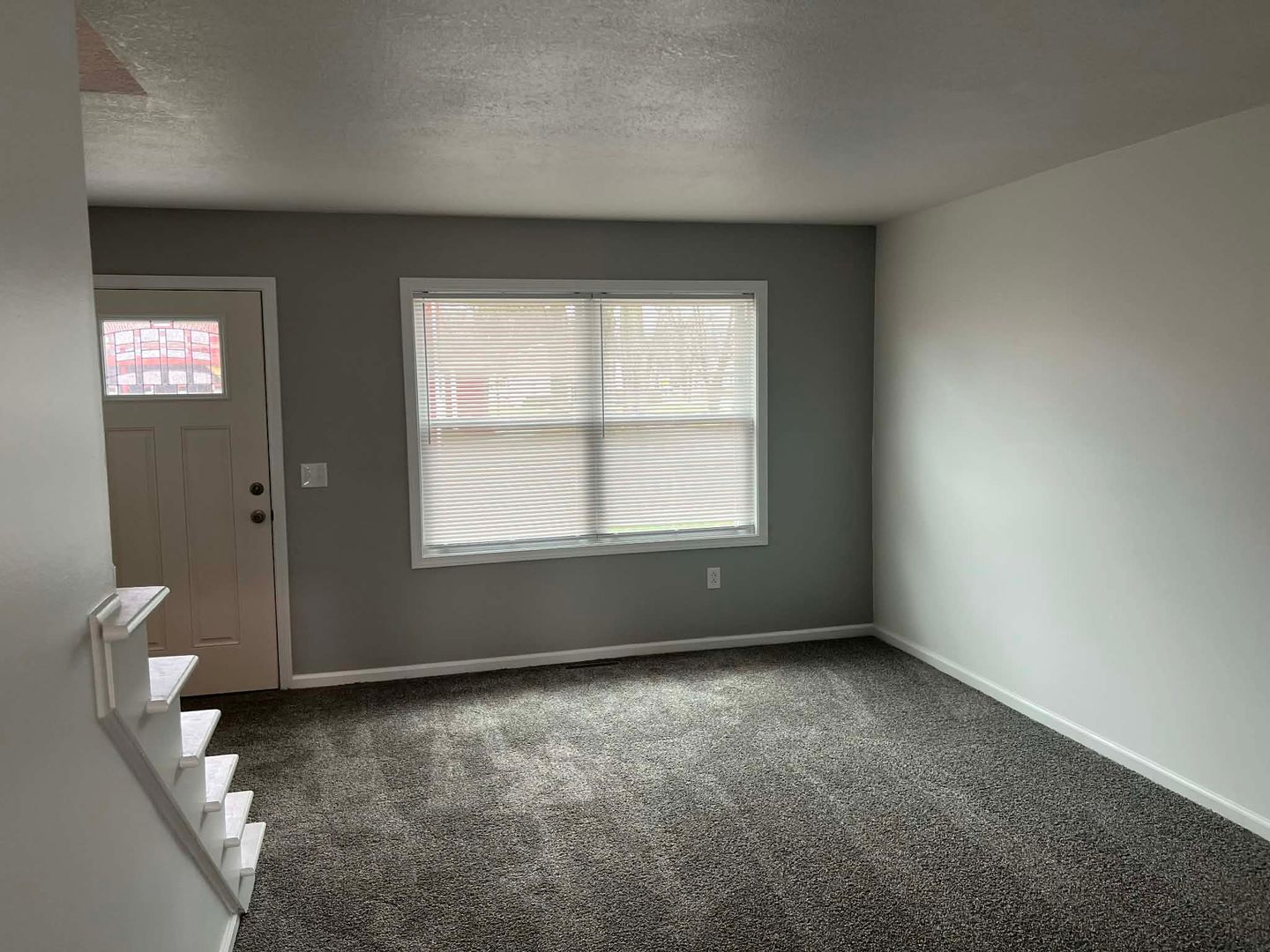 North East Apartment: 59 - 65 E main St