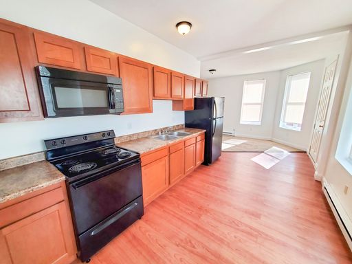 TOUR & RESERVE THIS ONE BEDROOM APARTMENT. Available On 10/01/2026 – photo 1