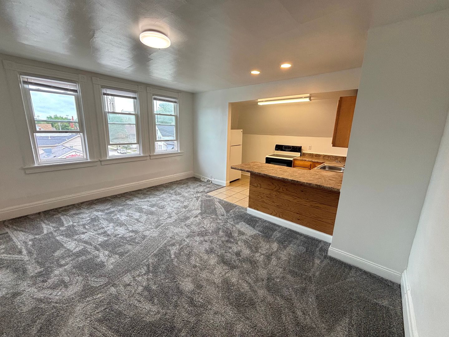 Erie Apartment: 301 West 8th Street