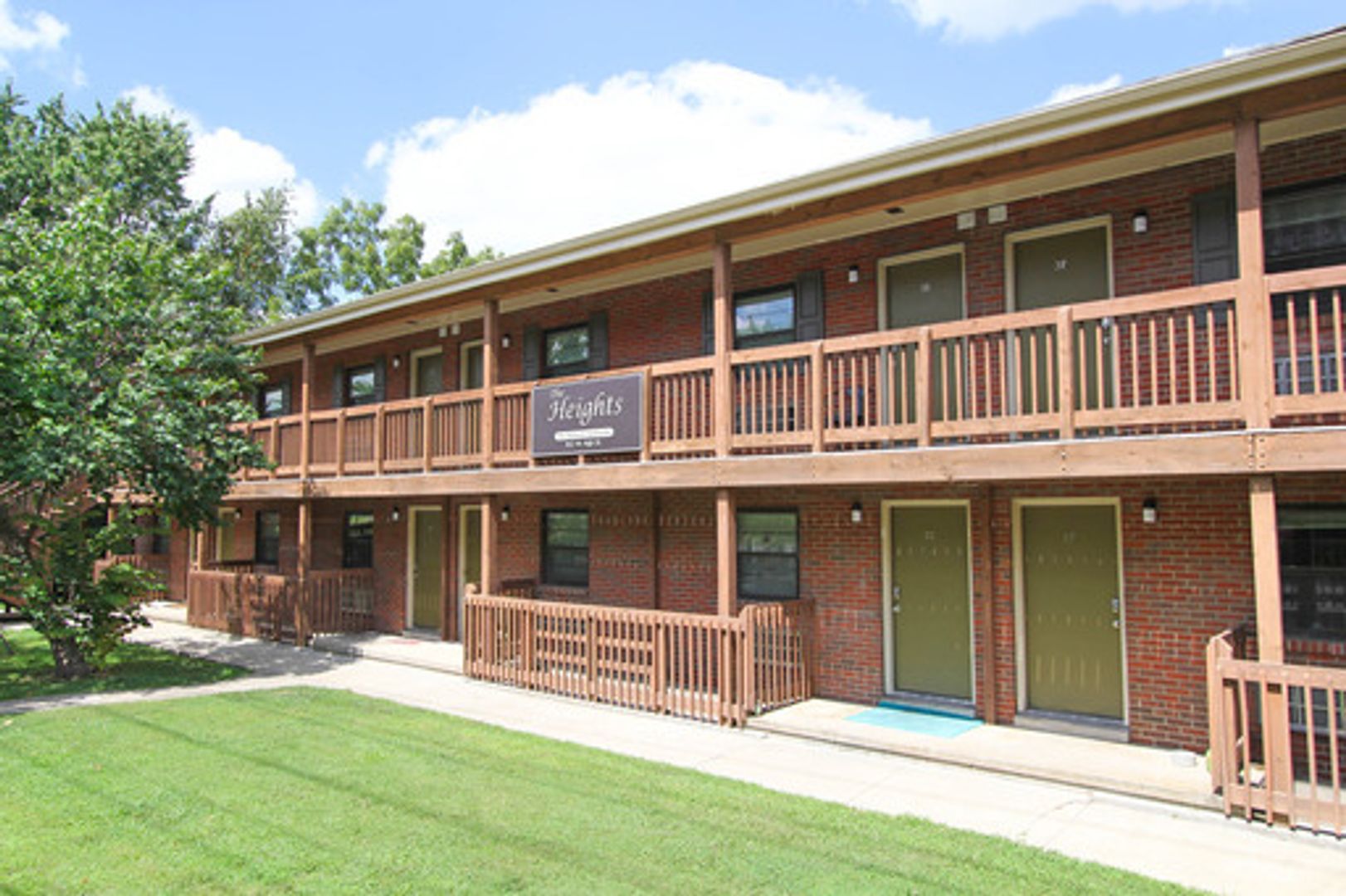 Lexington Apartment: 817 West High Street