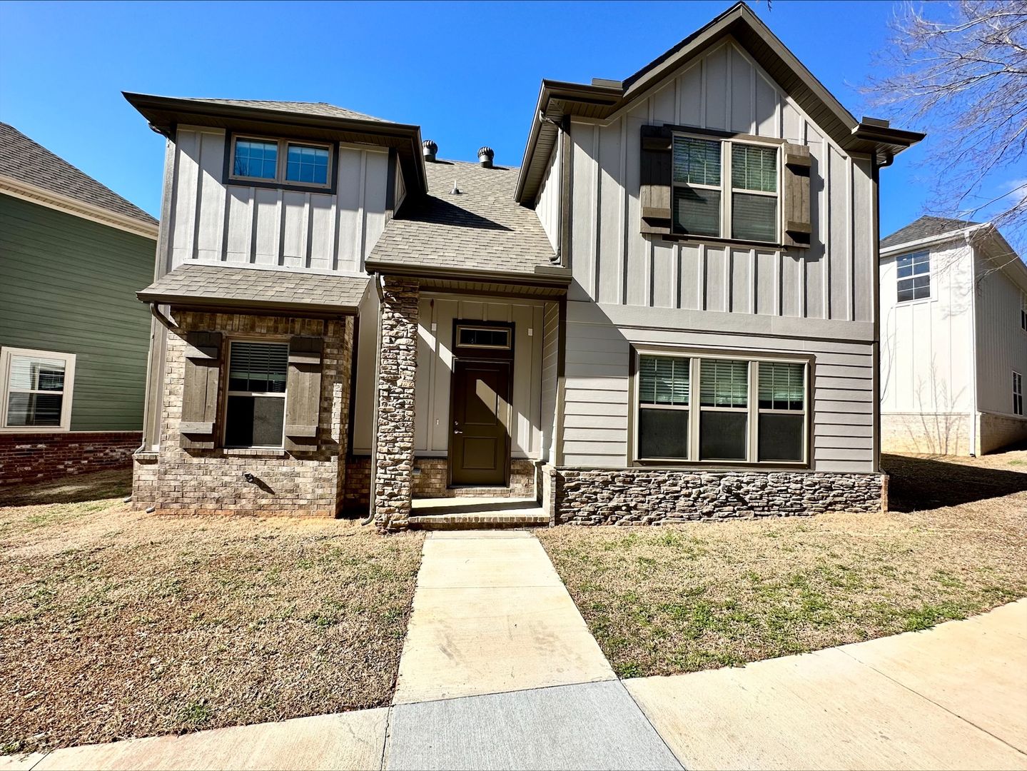 Fayetteville Apartment: 2027 Penelope Ln.