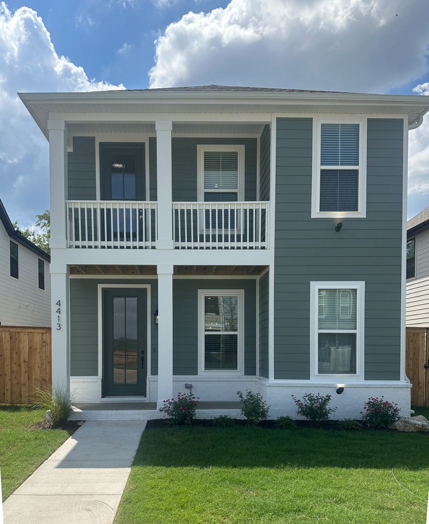 Fayetteville Apartment: 4413 W Bronco Dr.