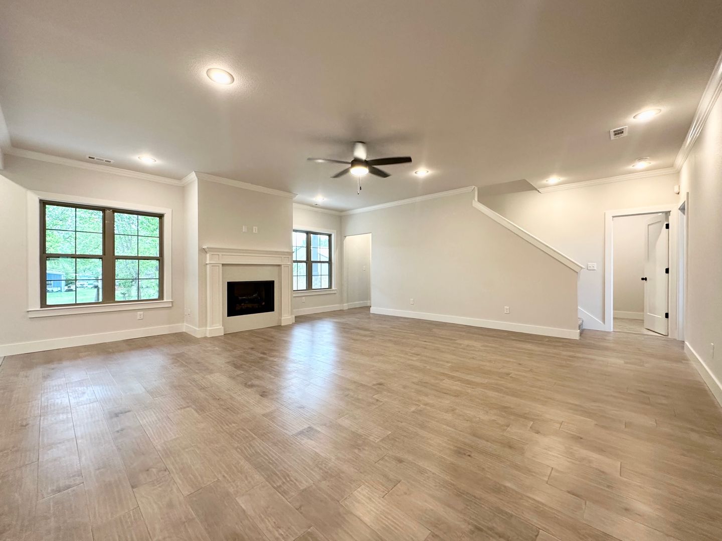 821 Lyon Loop 3 of 12