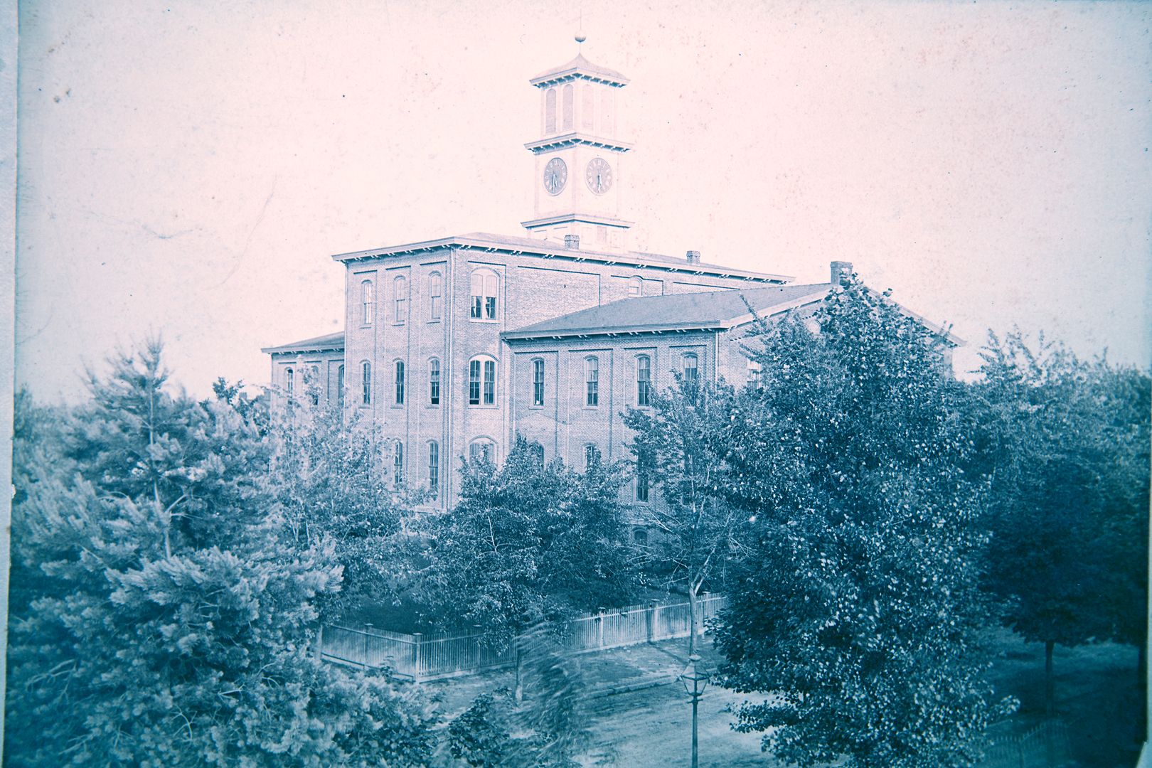 Phoenixville Apartment: 252 Morgan Street