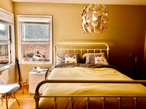 Gorgeous, Spacious, Fully Updated, Walk to Shops and Restaurants on Solano Ave, 10 min to BART 984A