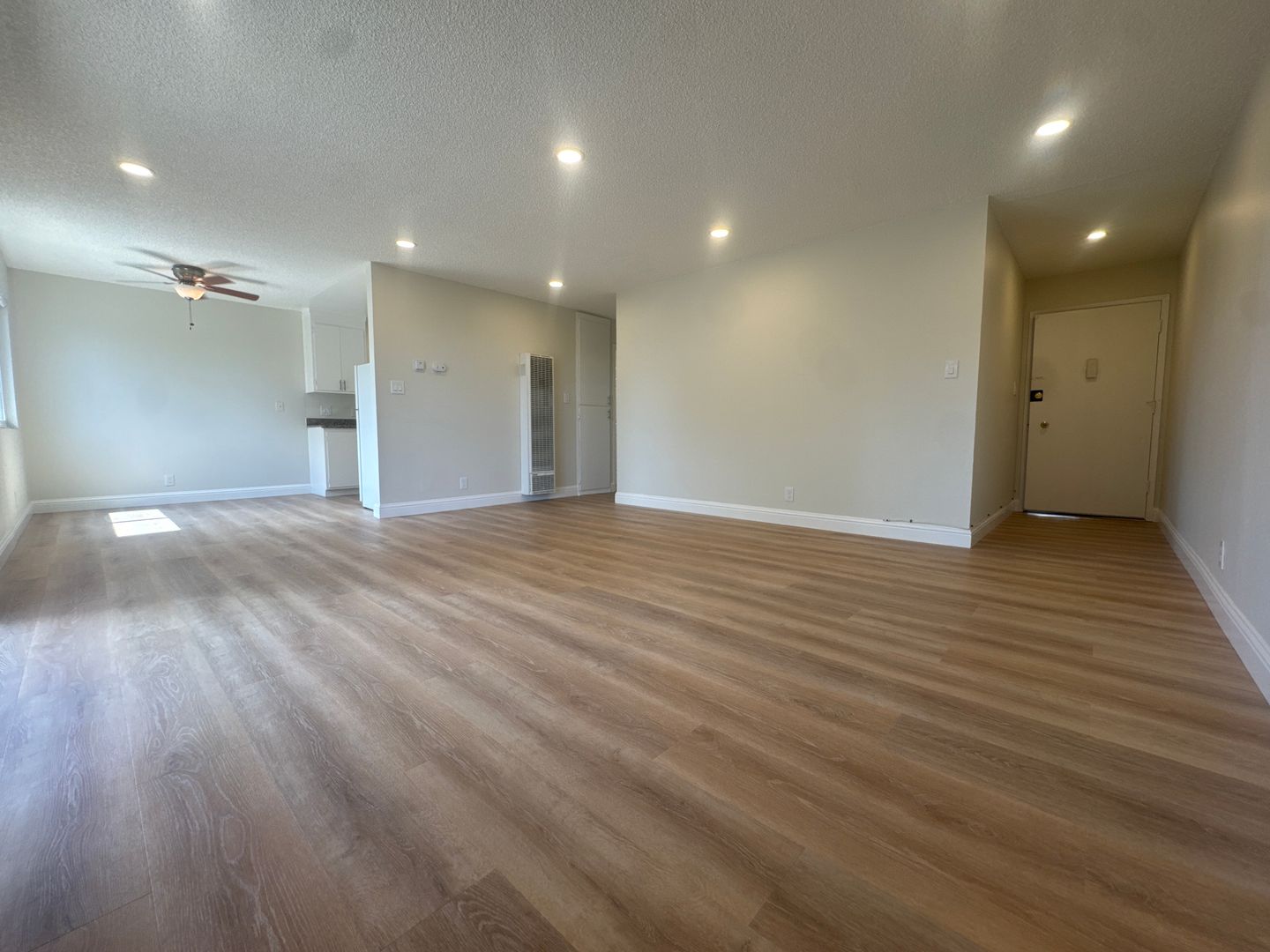 San Leandro Apartment: 1650 159th Ave