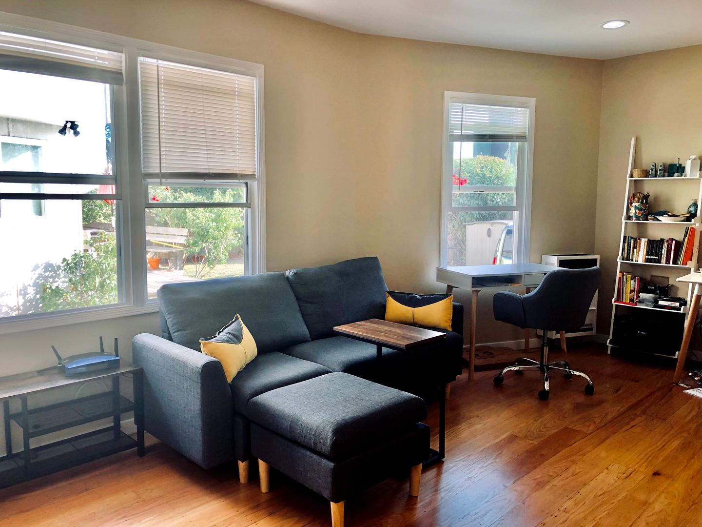 Albany Apartment: 986 Kains Ave