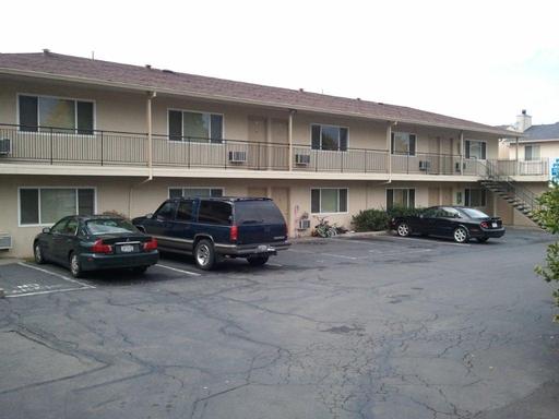 ONE MONTH FREE Gorgeous 1BR in the Heart of Concord, Walk to Costco, Walgreens, Foods 4 Less
