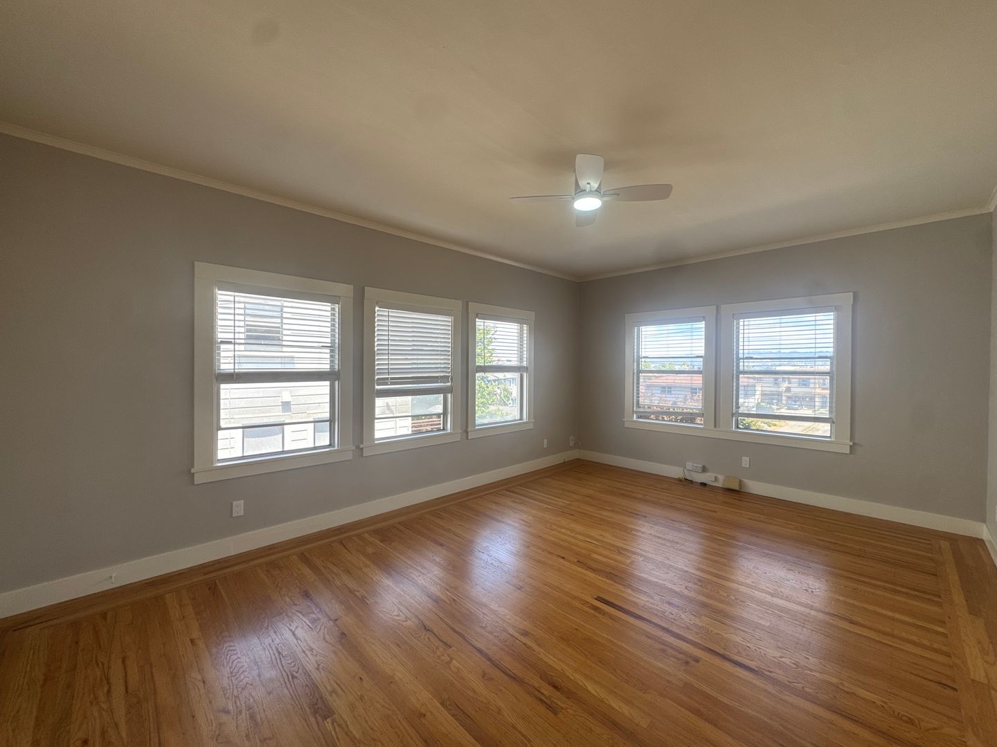 Alameda Apartment: 1571 Pacific Ave