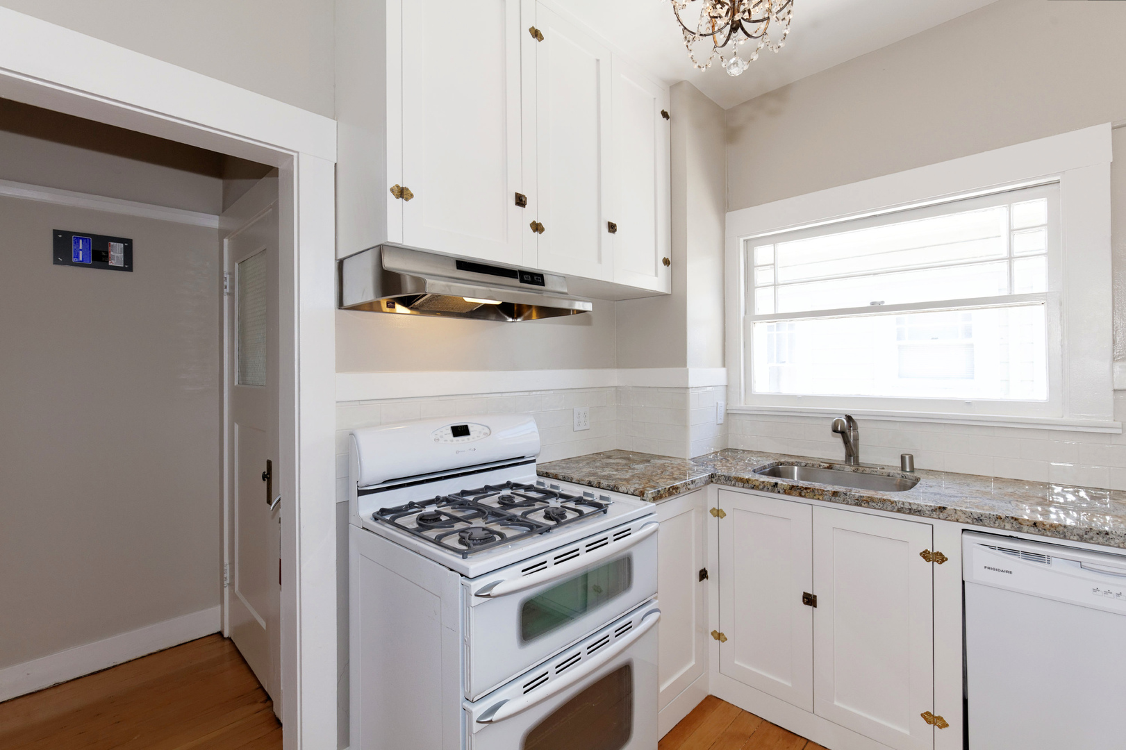 Oakland Apartment: 6366 Racine Street