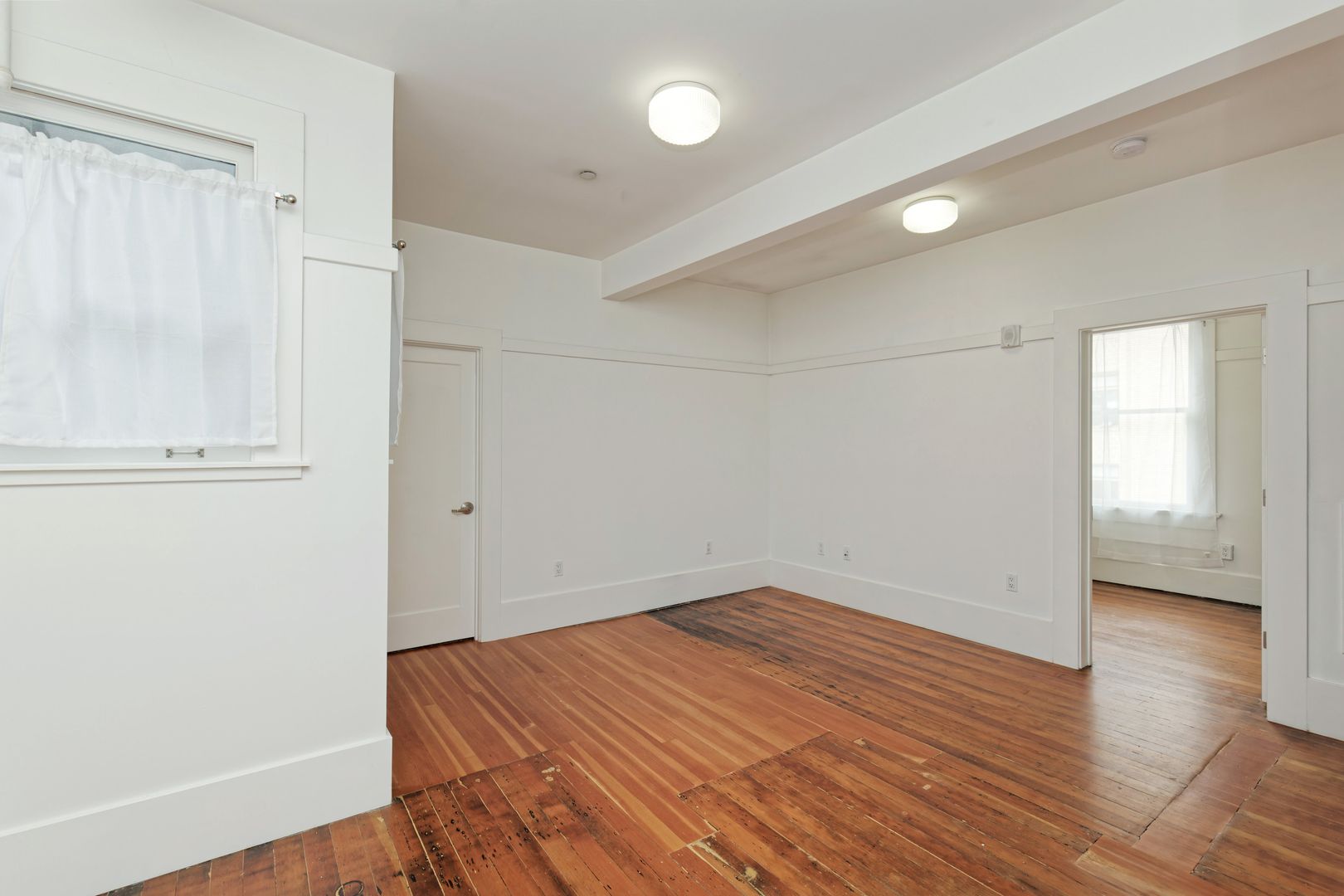 Oakland Apartment: 1605 Clay Street