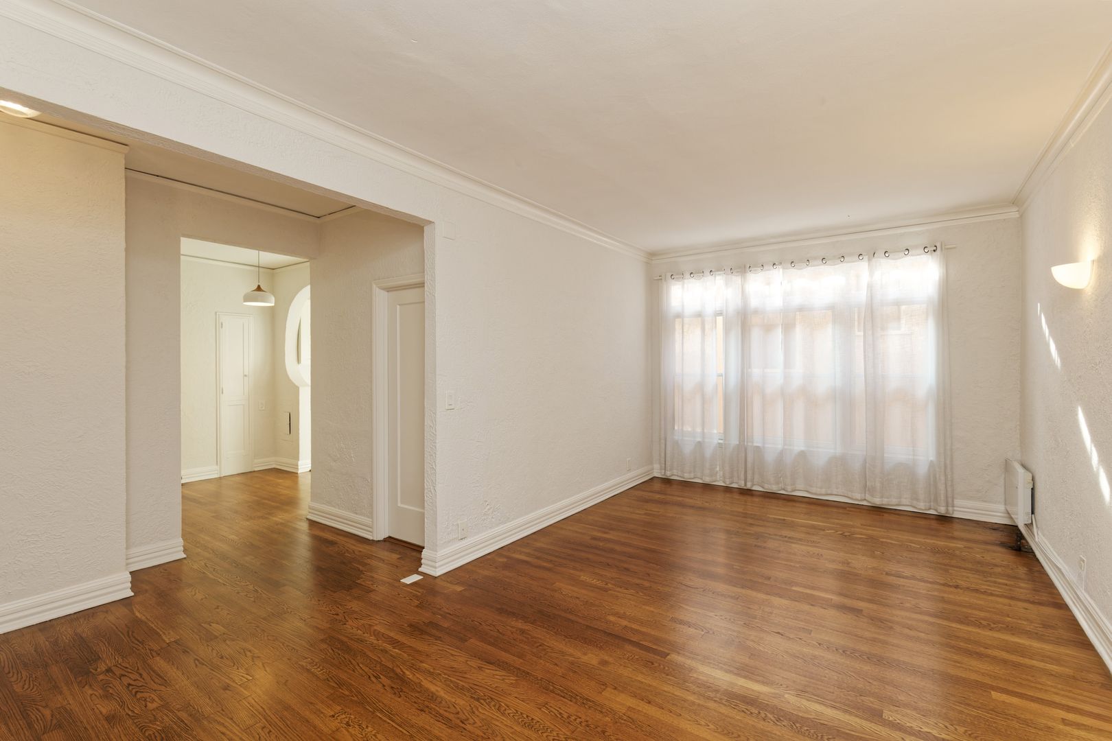 Oakland Apartment: 315 Park View Terrace