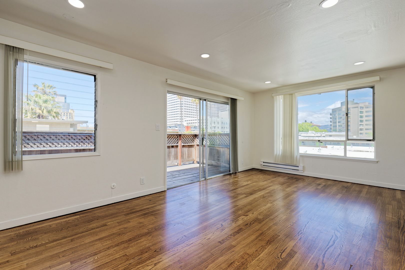 Oakland Apartment: 1520 Jackson St.