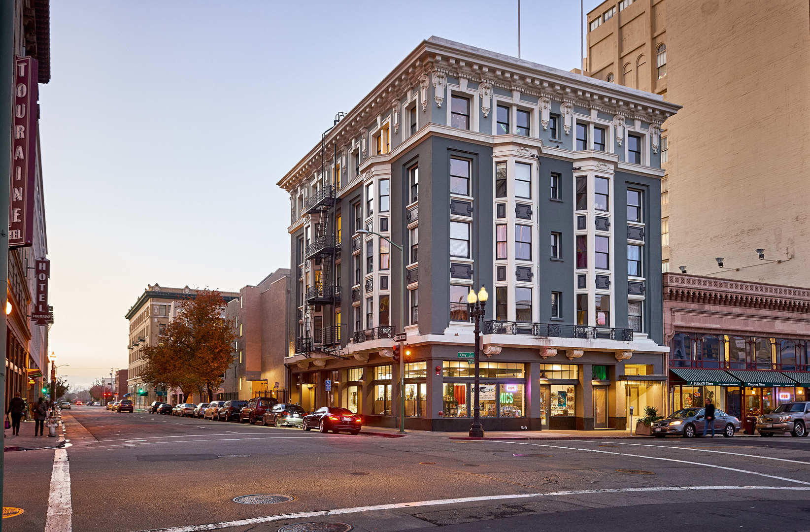 Oakland Apartment: 1605 Clay Street