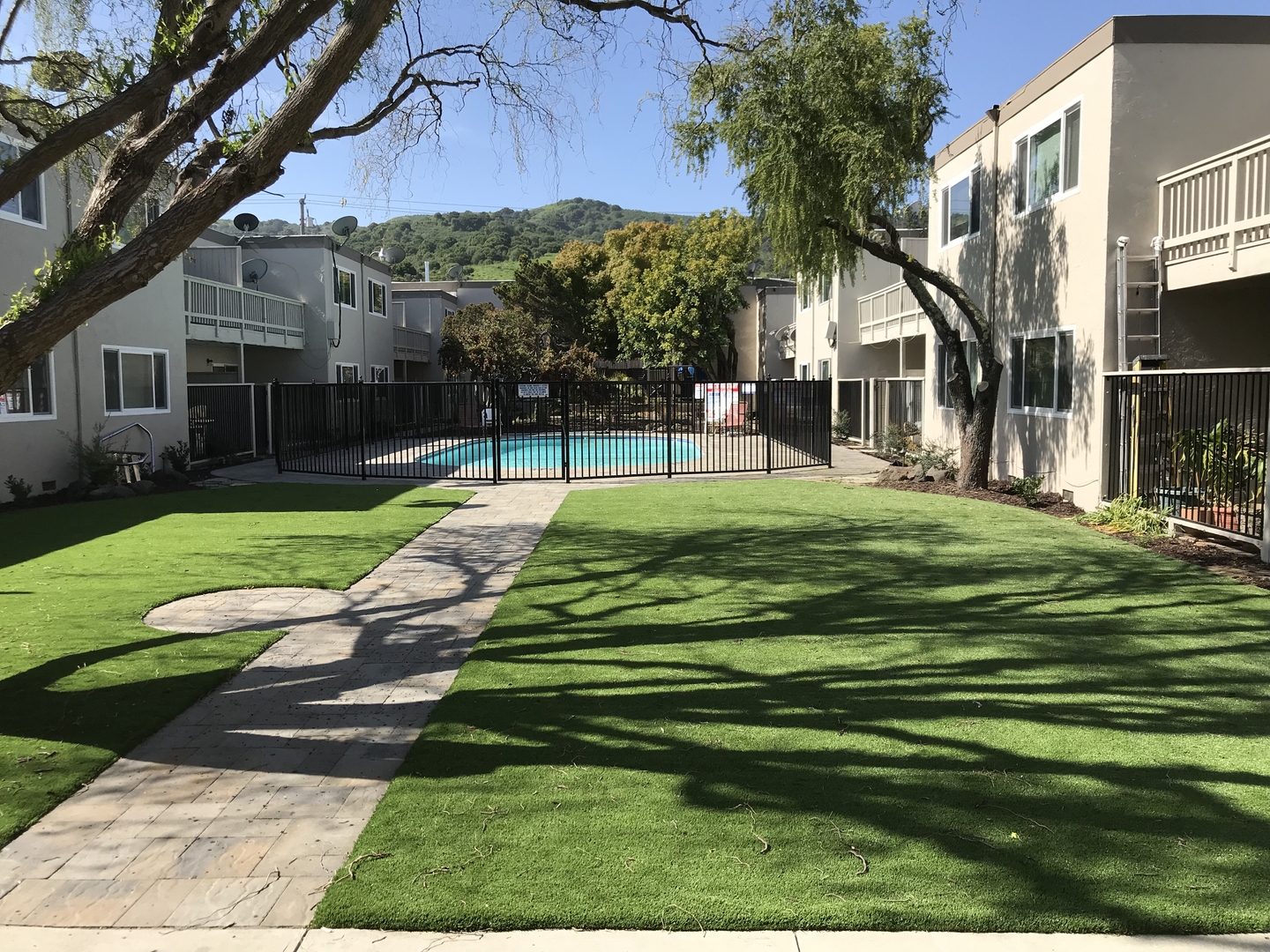 El Sobrante Apartment: 5017-5019 San Pablo Dam Road
