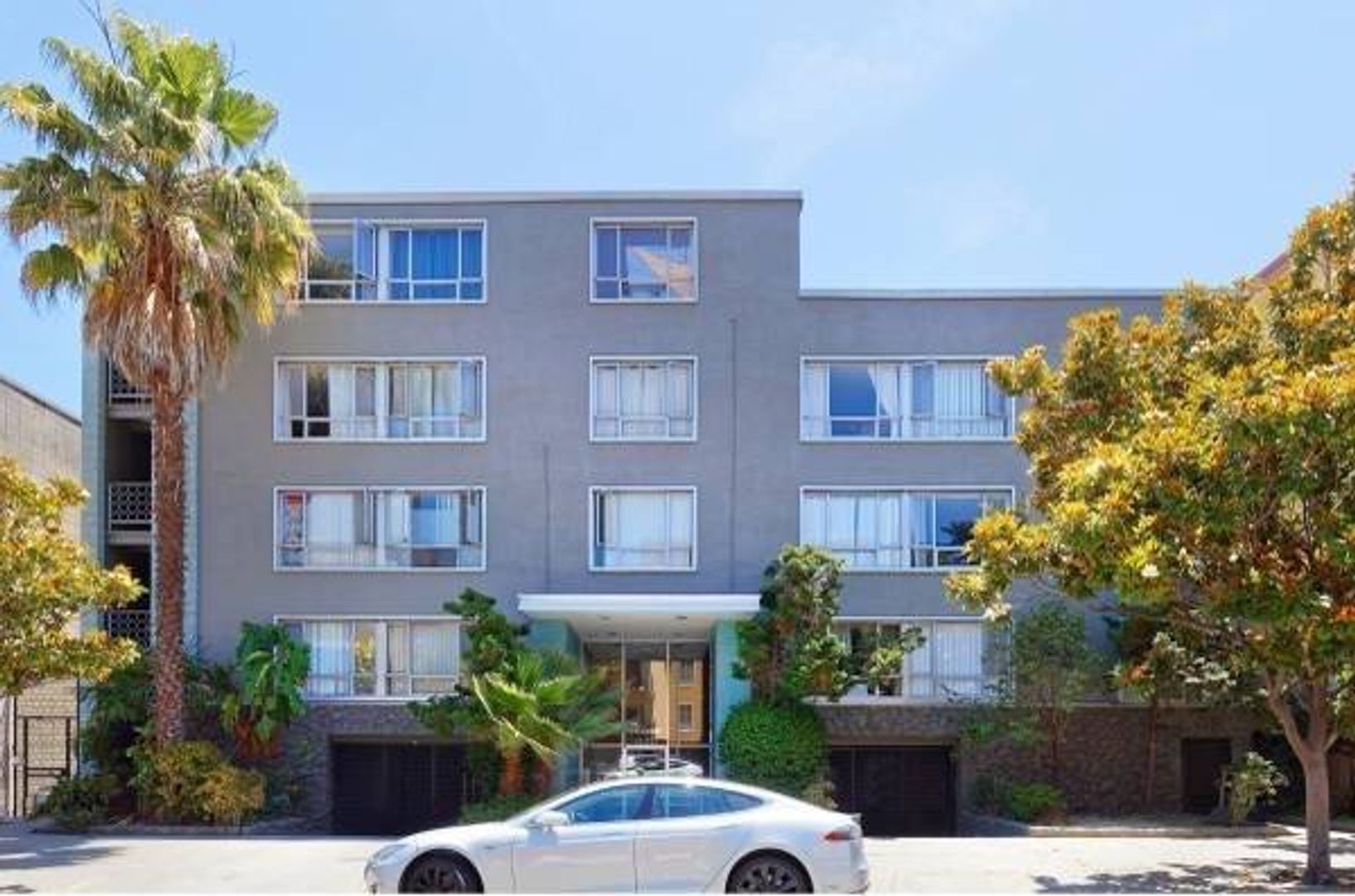 Oakland Apartment: 1520 Jackson St.