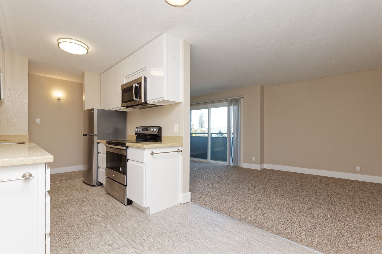 Berkeley Apartment: 1812 Delaware Street