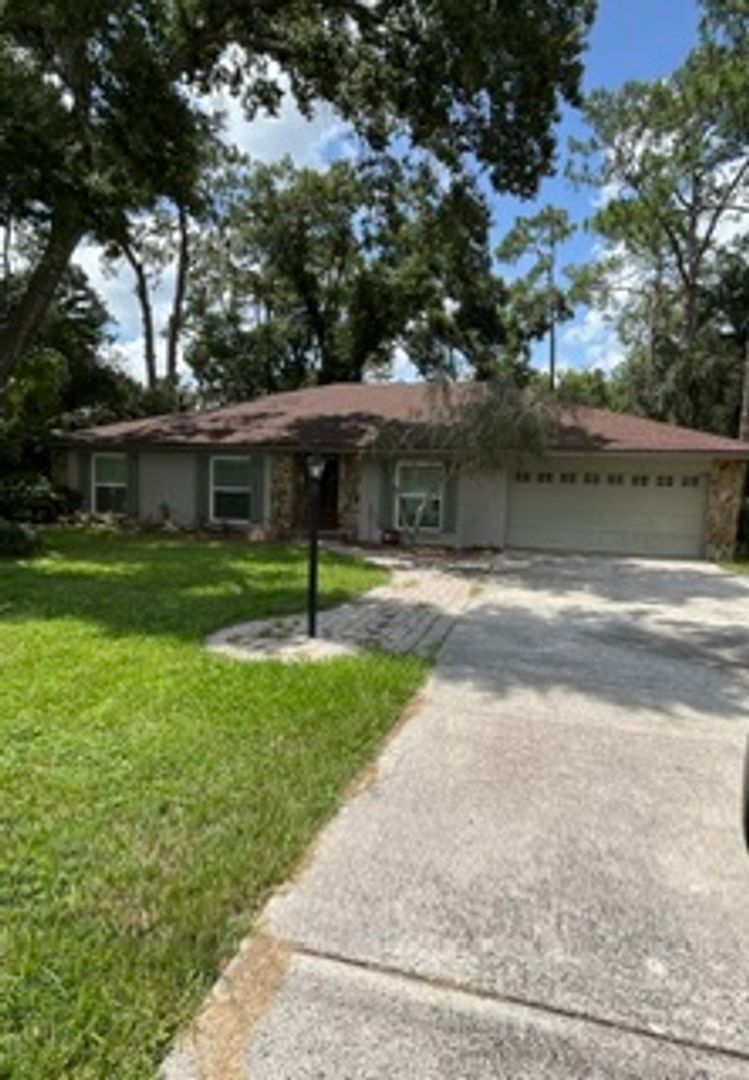 Temple Terrace House: 818 Druid Hills Road