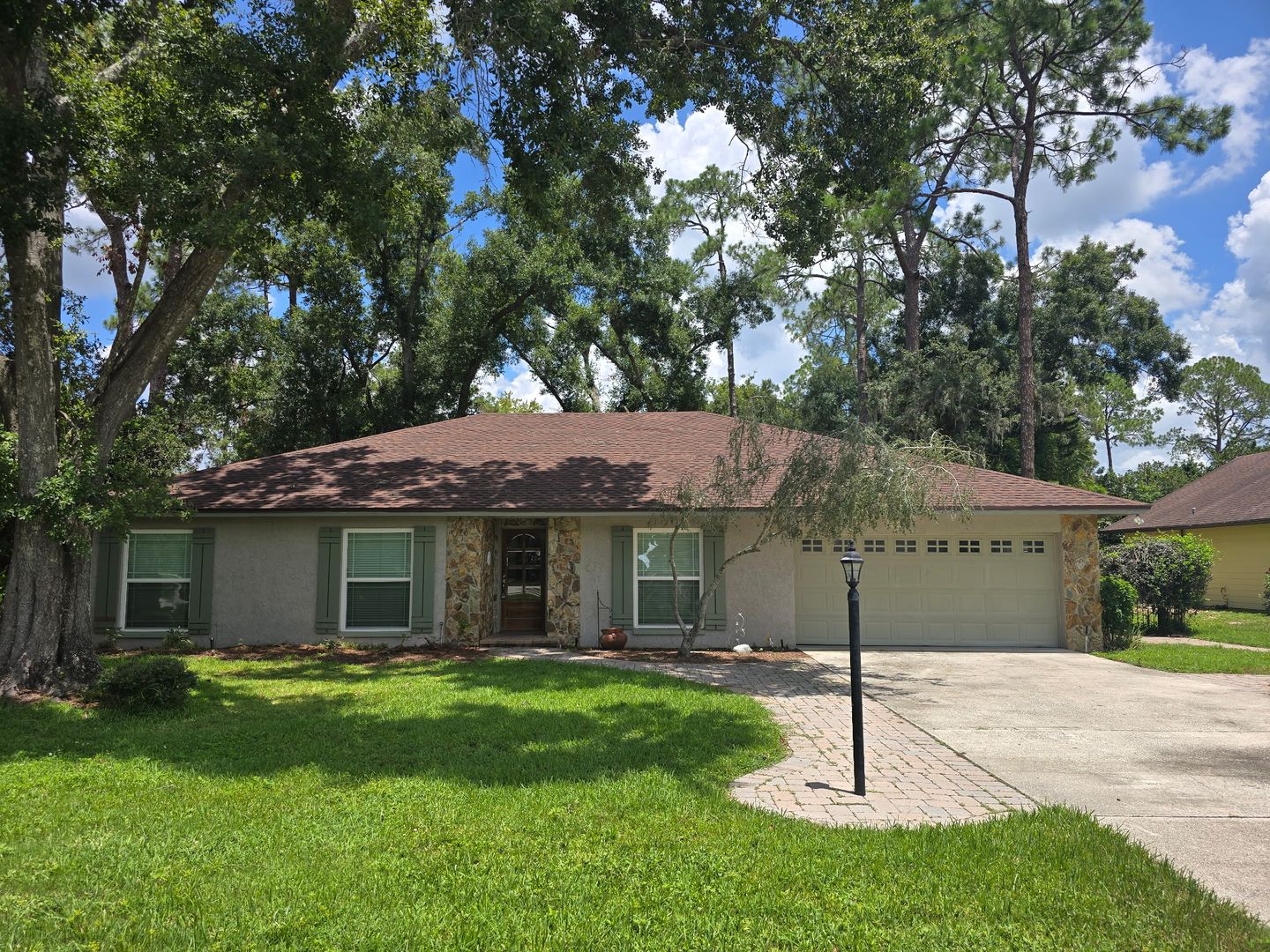 Temple Terrace House: 818 Druid Hills Road