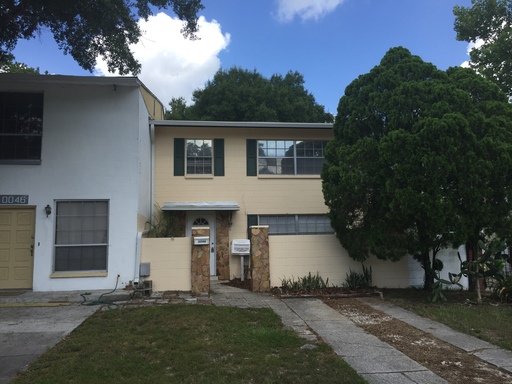 Spacious 4-Bedroom Townhouse – photo 1