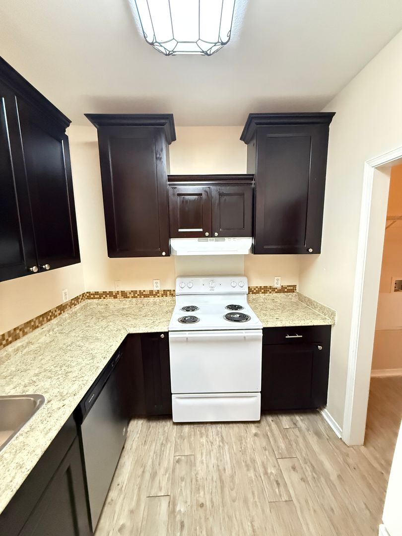 Temple Terrace Condo: 12914 Sanctuary Cove Dr.