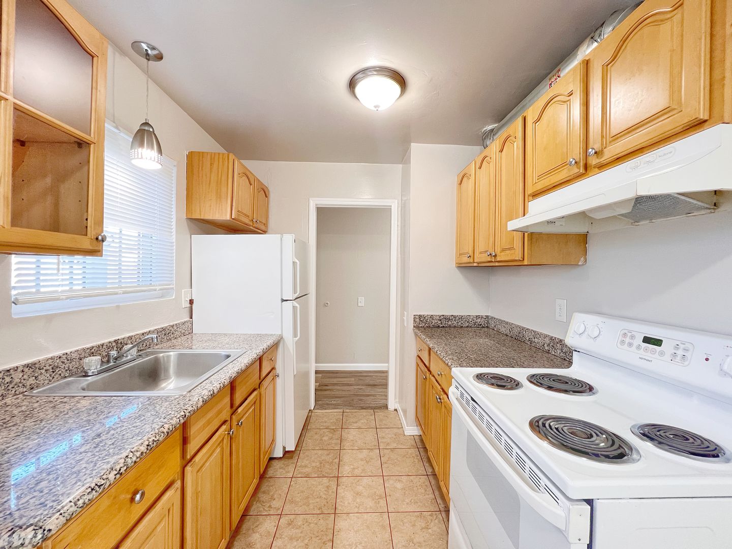 Oakland Apartment: 2800 21st Avenue