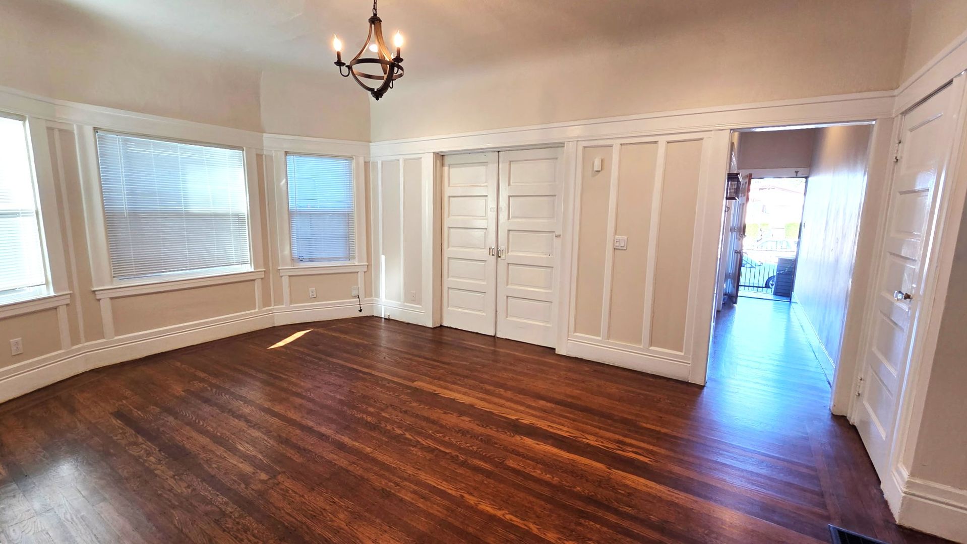 0akland Apartment: 1522 27th Ave