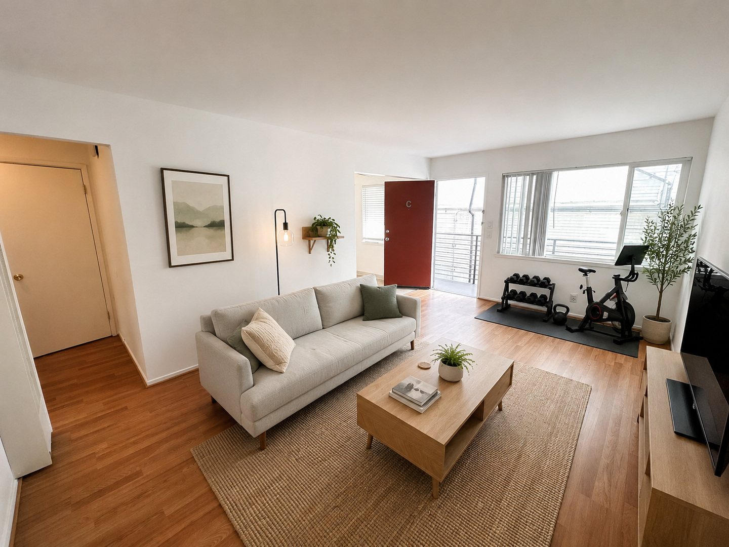 Oakland Apartment: 4015 Howe St