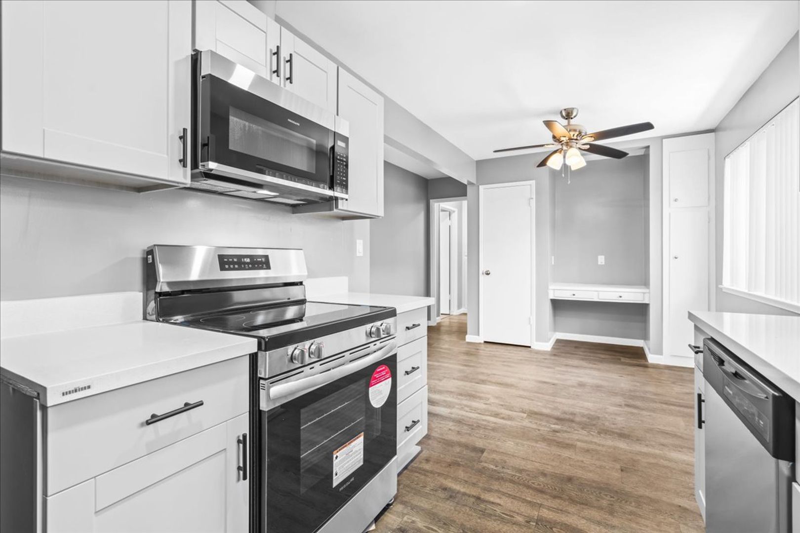 Santa Clara Apartment: 2070 Sahara Way