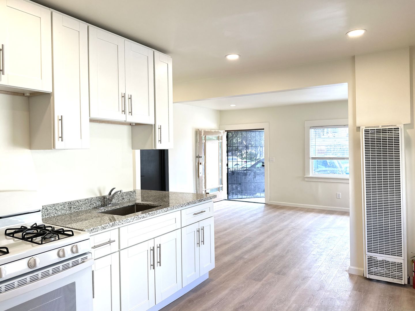 San Leandro House: 17 Cambridge Avenue