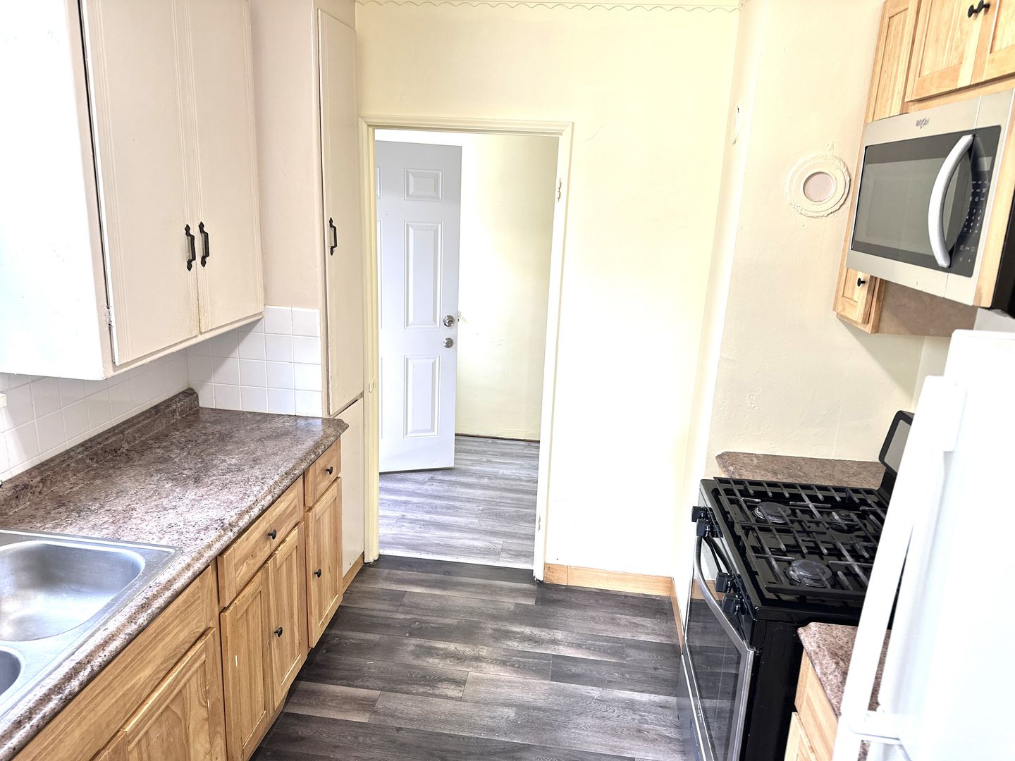 Oaklandl House: 8120   Idlewood