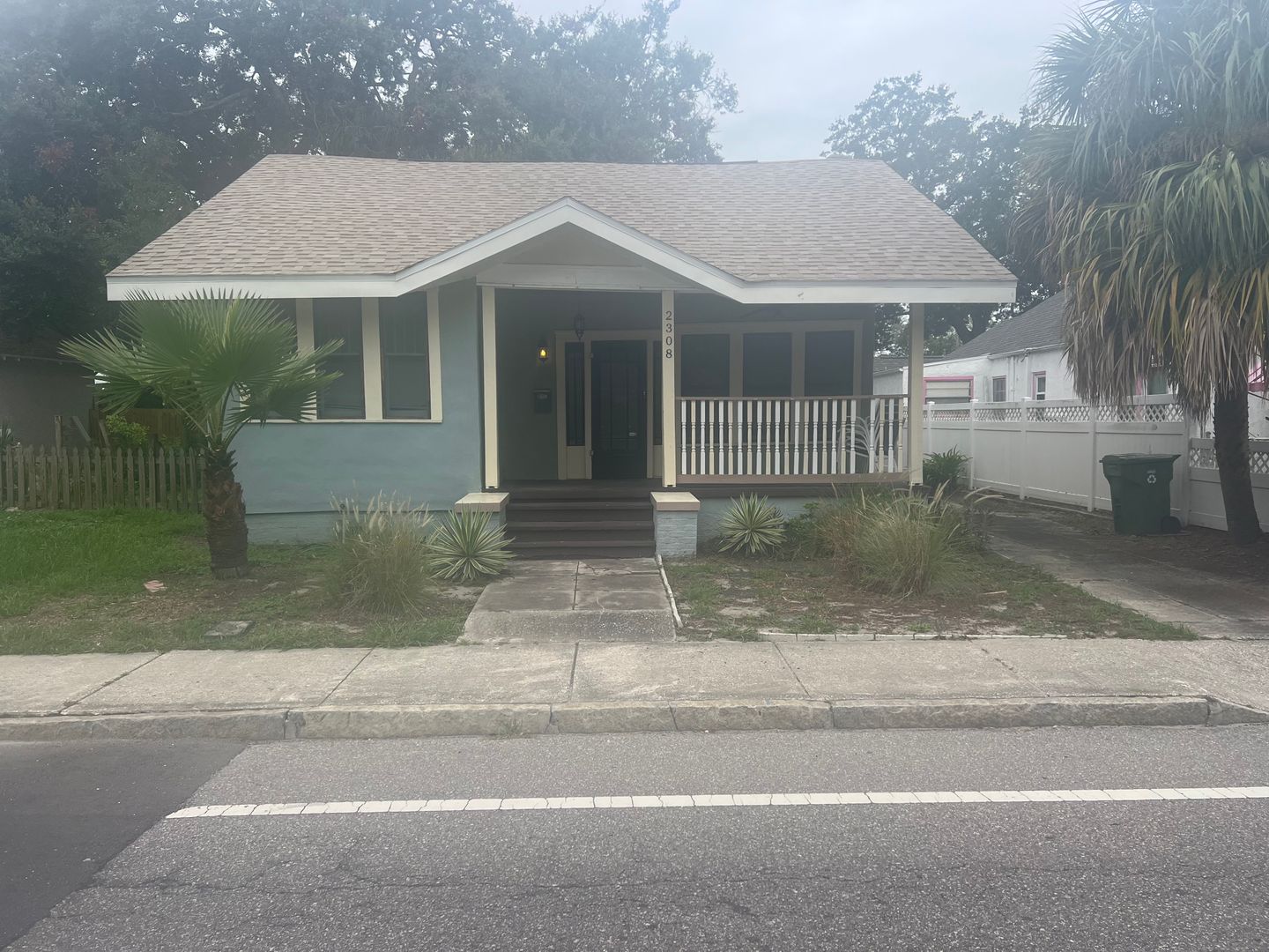 Tampa House: 2308 N Boulevard