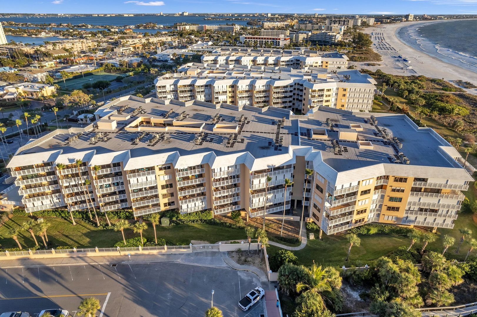 ST PETE BEACH Condo: 6650 SUNSET WAY # 106