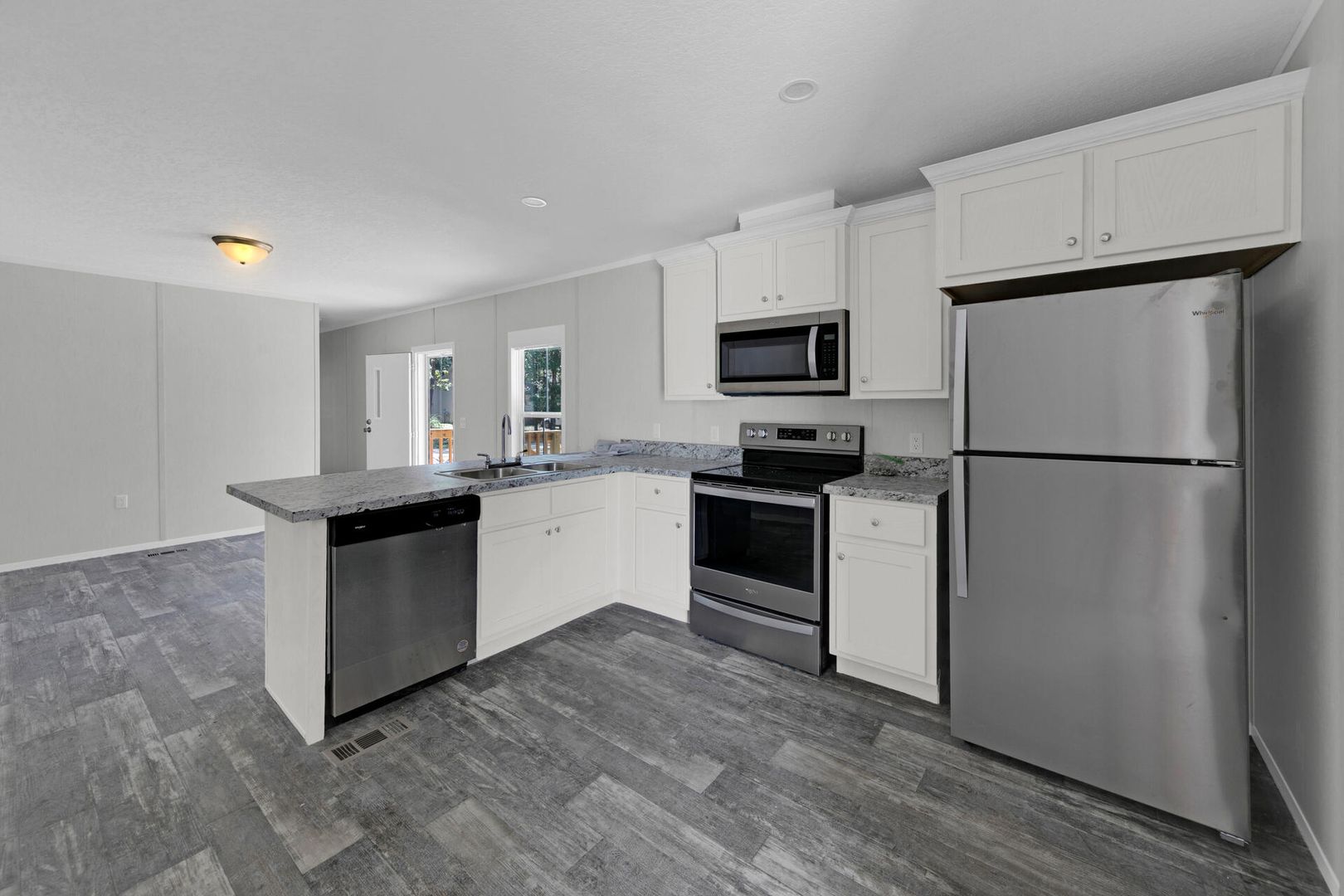 Defuniak Springs House: 38 Pansy Lane