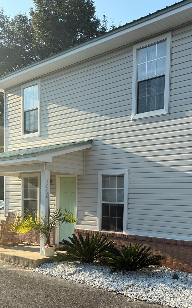 Fort Walton Beach Apartment: 1000 Joan Street